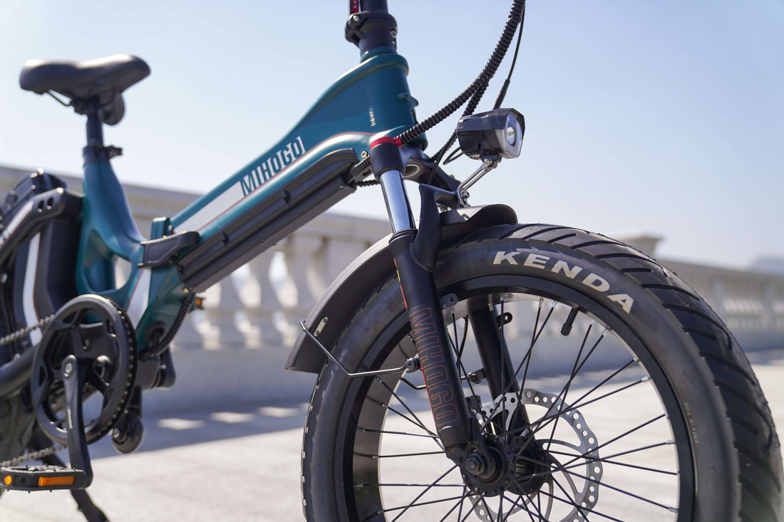 E-Bike Christmas Light Tours: Discover Europe's Most Enchanting Holiday Routes